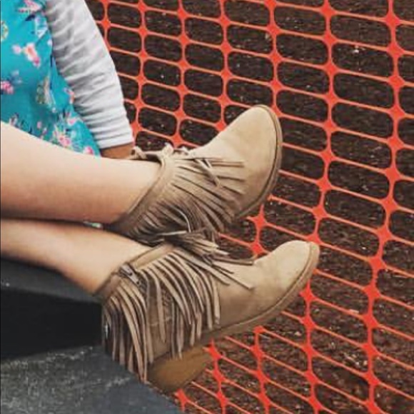 Fringe booties, last pair NIB - Picture 6 of 6